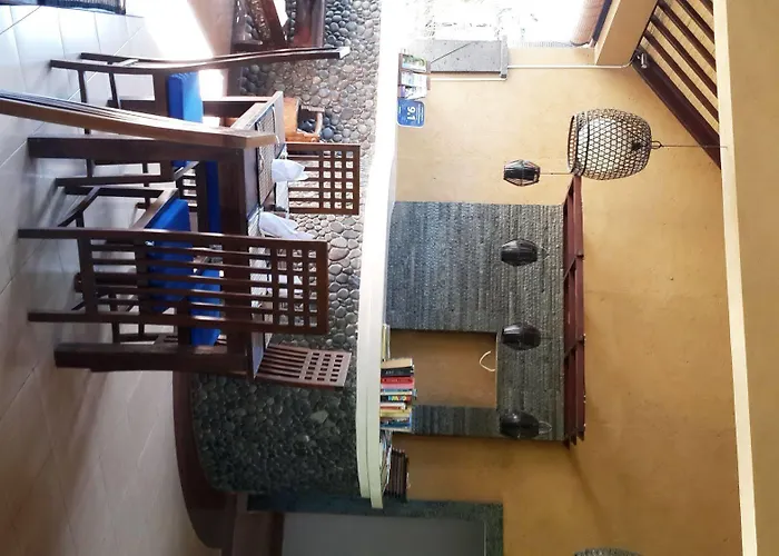 ゲストハウス Alami Resort, Restaurant And Dive Center アメッド
